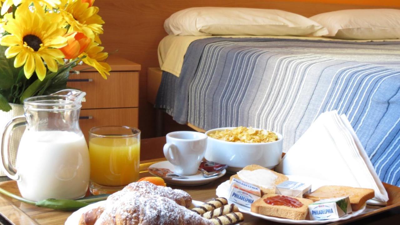 Lecce Cplaza Bed and Breakfast Buitenkant foto